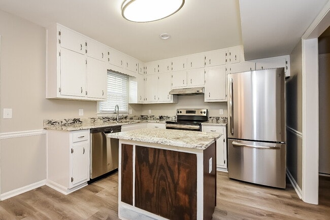 1220 Izod Ct, Lawrenceville, GA 30044 - photo 7