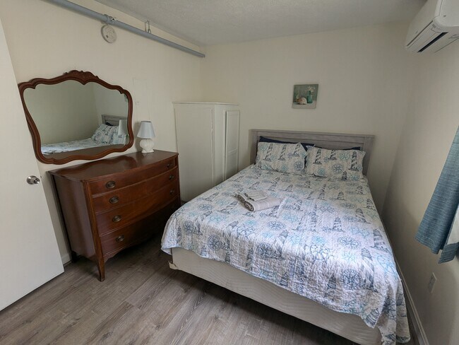 5 Boisvert St unit 105, Old Orchard Beach, ME 04064 - photo 6