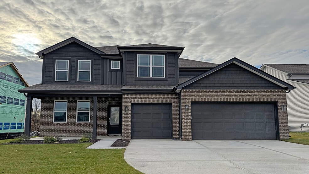 111 Ames Dr, Whiteland, IN 46184 - photo 1