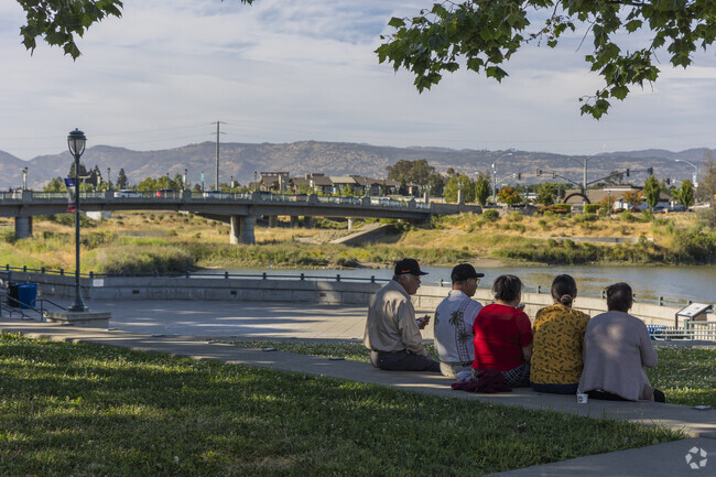Veterans Memorial Park has a beautiful view of the 3rd and 1st street bridges.