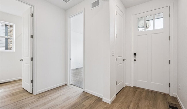 6596 N Nepal St, Aurora, CO 80019 - photo 2