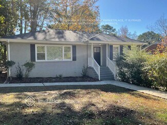 2264 Headland Dr, East Point, GA 30344