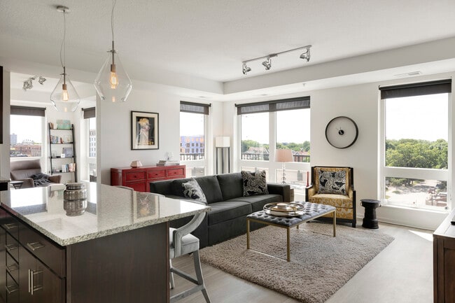 Laguna Apartments, Minneapolis, MN 55408 - photo 3