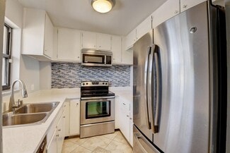 890 N Federal Hwy, Lantana, FL 33462