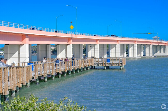 Adjacent to the Causeway sits the idyllic Buena Vista Park.