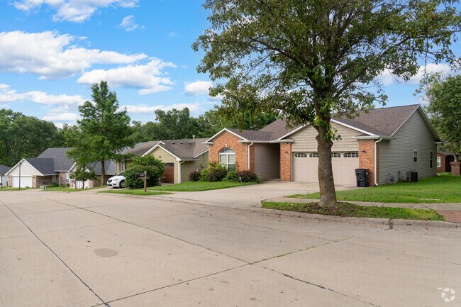 Contemporary Ranchers are a prominent style of home in Meadows.