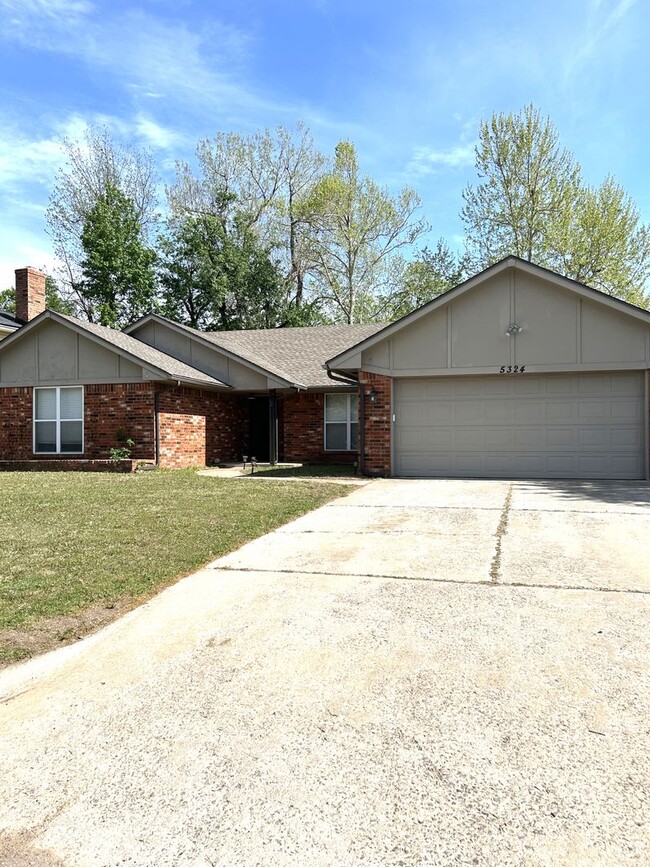 5324 Eden Dr, Oklahoma City, OK 73135