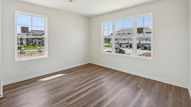 17321 Ulster Dr, Tinley Park, IL 60477 - photo 2