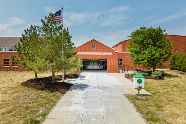 Elizabeth Eichelberger Elementary School is a highly rated public school in Plainfield, IL.