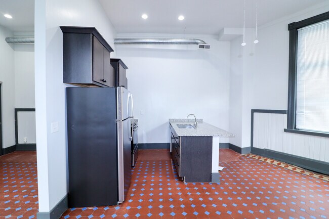 1 W Mcmillan St unit 1, Cincinnati, OH 45219 - photo 6