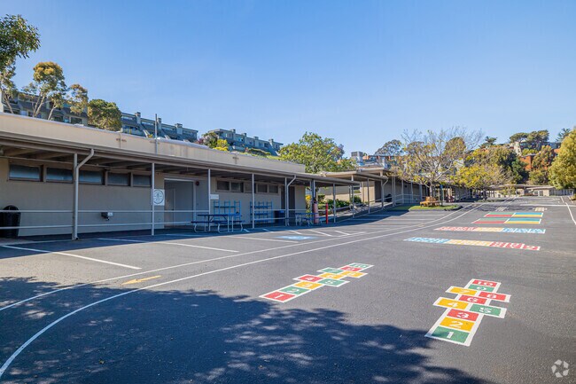 Lycee Francais De San Francisco in Sausalito, CA - Homes.com