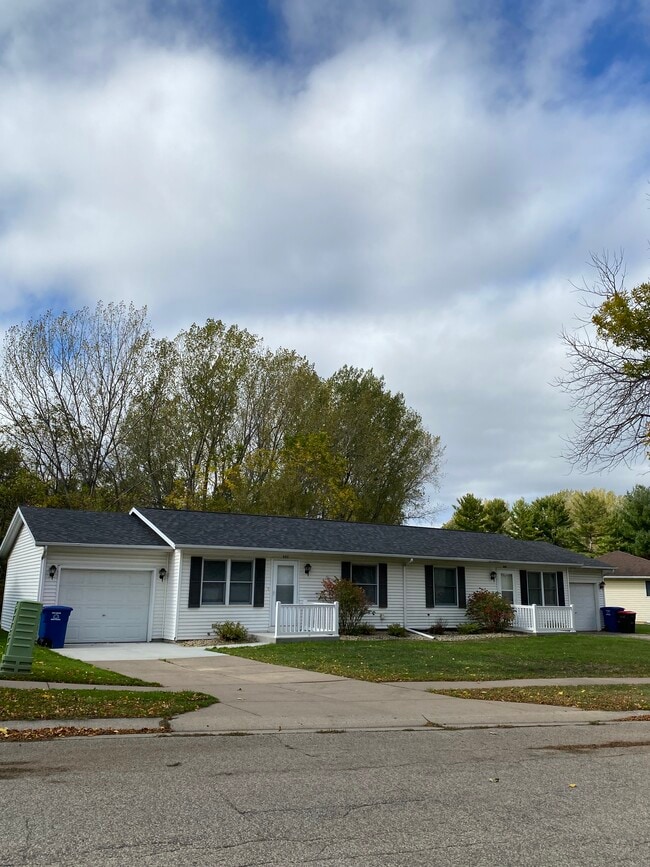 357 Frenn Ave Unit 357, Red Wing, MN 55066