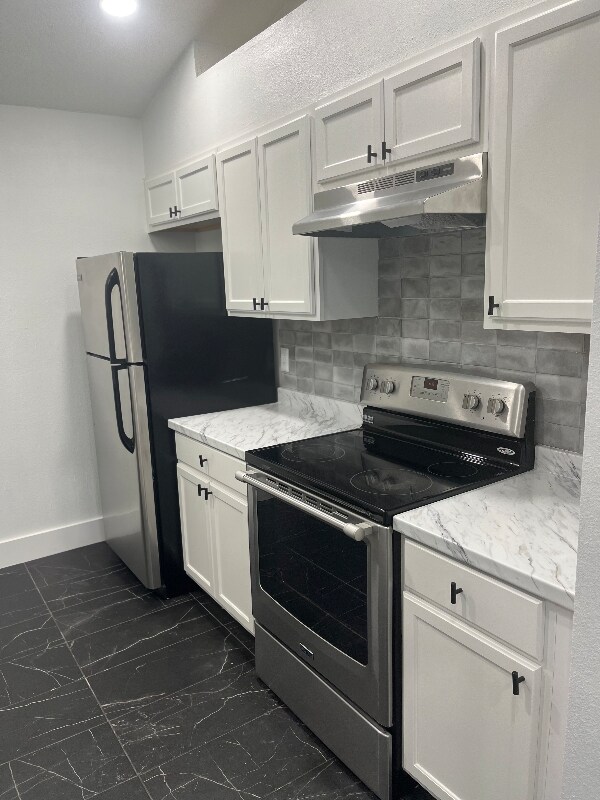 5412 Lewiston St, Orlando, FL 32812 - photo 2