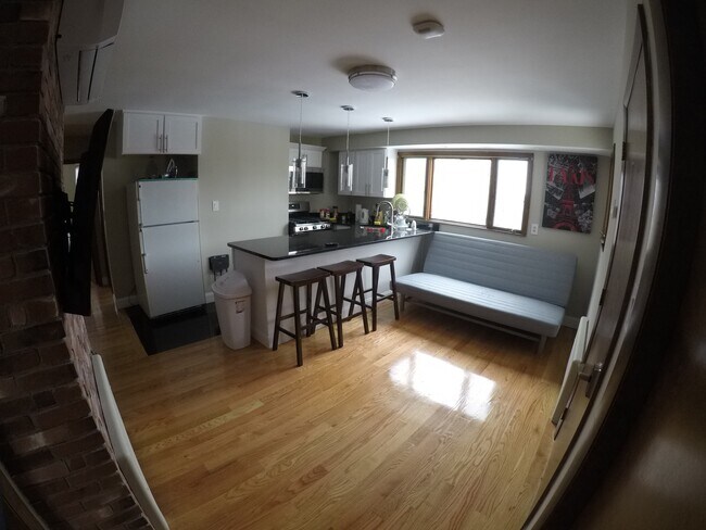 230 Brookline St unit 2, Cambridge, MA 02139 - photo 2