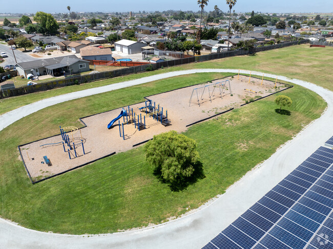 La Joya Elementary, a vibrant hub in Salinas.