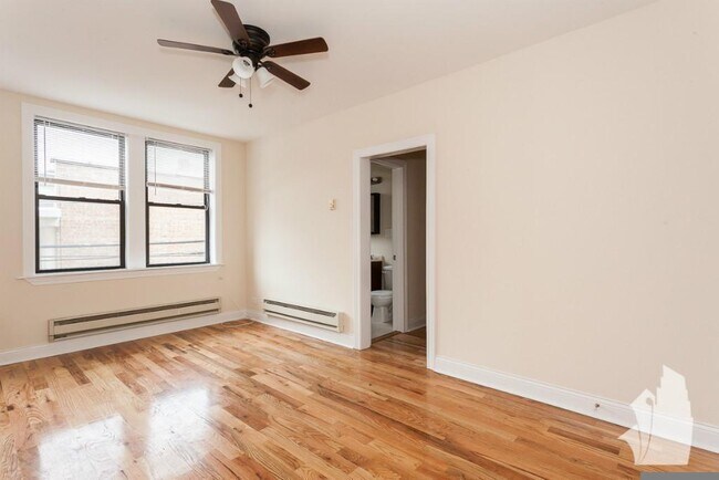 818 W Diversey Pkwy unit C, Chicago, IL 60614 - photo 3