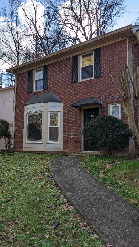 5509 Estates Ct, Norcross, GA 30093