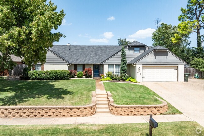 Adkins Crossing has a mix of housing styles, including condos, duplexes and single-family homes.