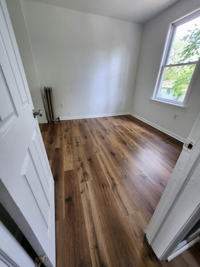 312 N Irving Ave, Scranton, PA 18510 - photo 2