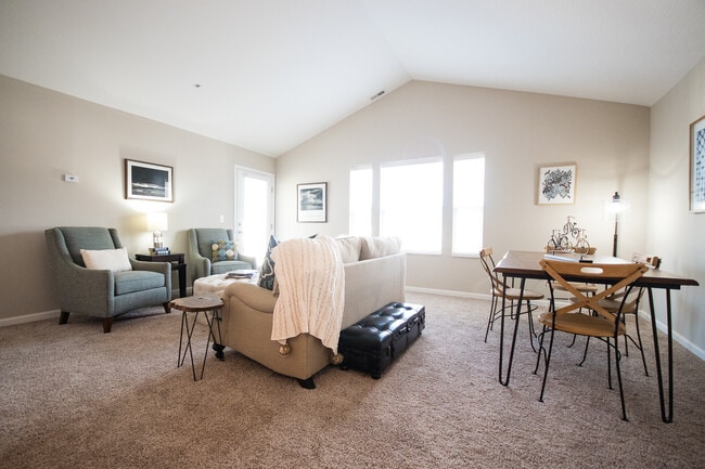 The Boulevard at Green, Uniontown, OH 44685 - photo 5