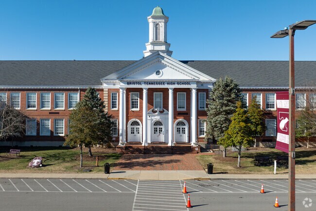 Tennessee High School is a public high school located in Bristol, Tennessee.