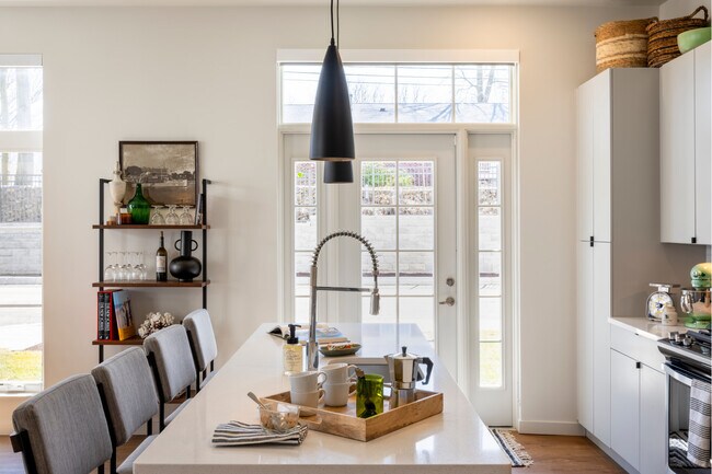 The Anchorage, Fairfield, CT 06824 - photo 3