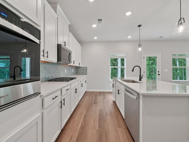 2889 Sweet Red Cir, Braselton, GA 30517 - photo 7