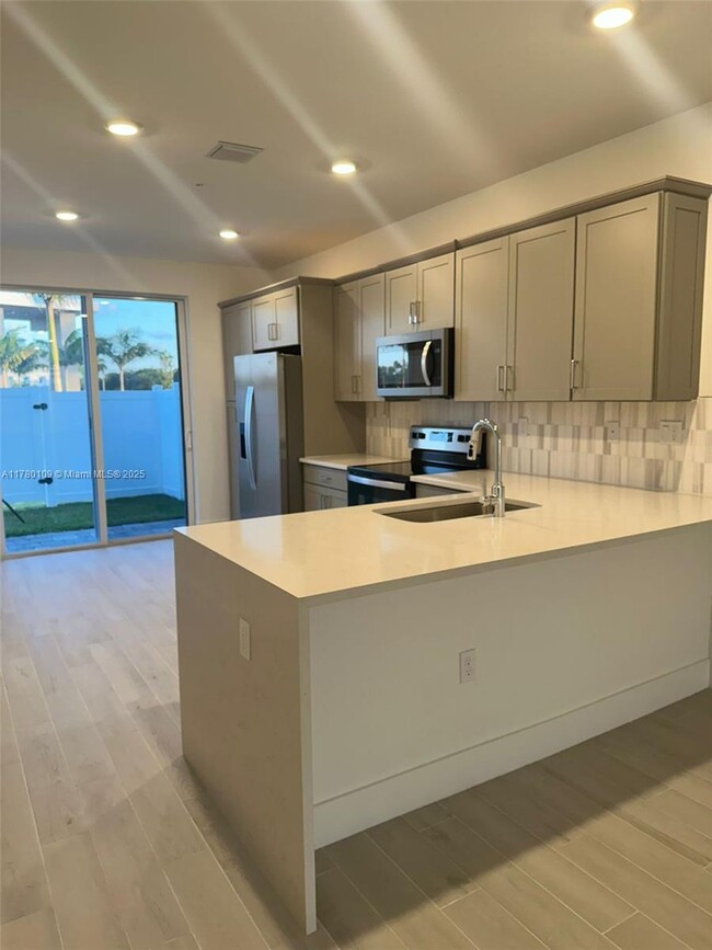 17166 SW 1st Ct, Pembroke Pines, FL 33027