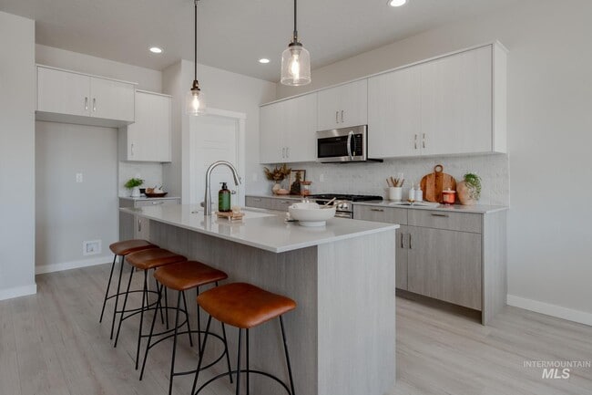 4253 E Hillsong St, Meridian, ID 83642 - photo 3