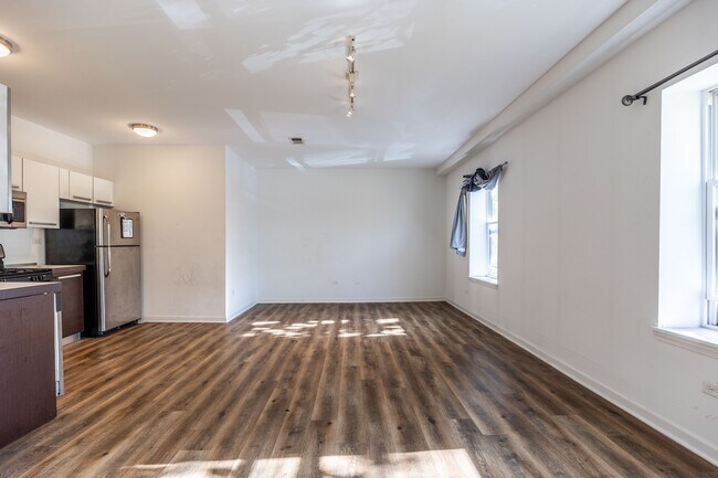 1542 W Glenlake Ave unit 2, Chicago, IL 60660 - photo 6