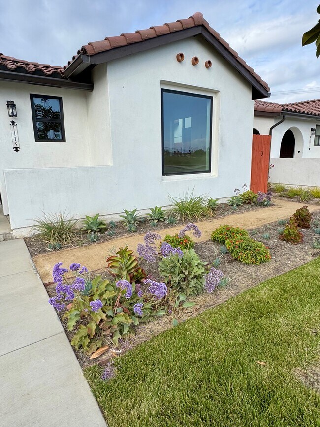 1101 W 2nd St, Oxnard, CA 93030 - photo 2