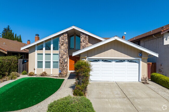 Luxury homes in Lower Bal often feature large windows that allow abundant natural light.