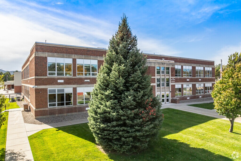 Sturgis Intermediate School is a highly rated school in the area.