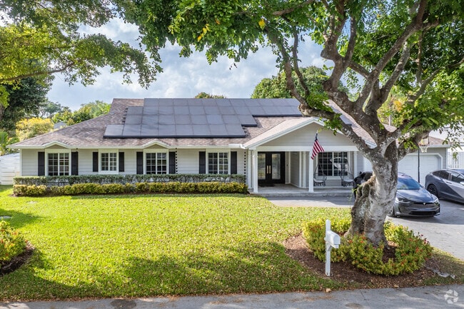 Long term residents of Country Walk, FL live in spacious ranch-style homes.