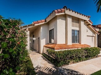 906 Alyssum Rd, Carlsbad, CA 92011