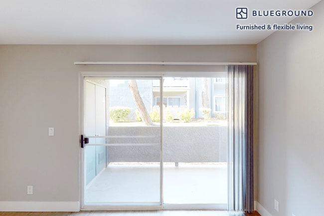 3831 N Orchid Ln unit FL2-ID10872A, Calabasas, CA 91302 - photo 4