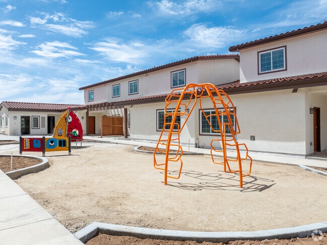 Juniper Valley Townhomes, Palmdale, CA 93550 - photo 4