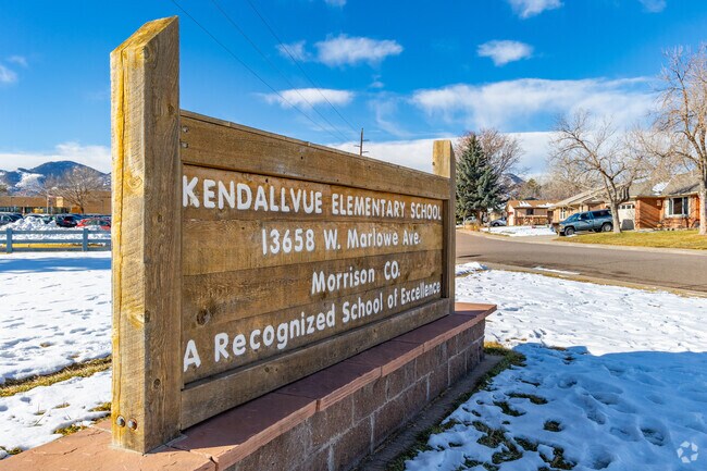 Kendallvue Elementary School in Morrison scored a B- on Niche.com.
