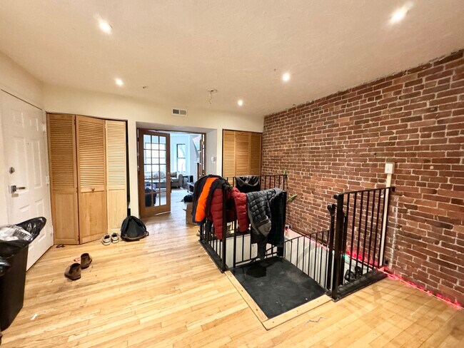 45 Gainsborough St unit 1, Boston, MA 02115 - photo 3