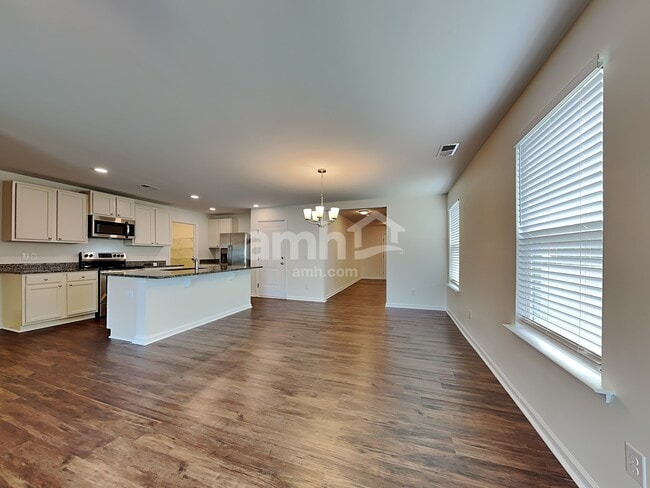 67 Hogan Dr, Richmond Hill, GA 31324 - photo 5