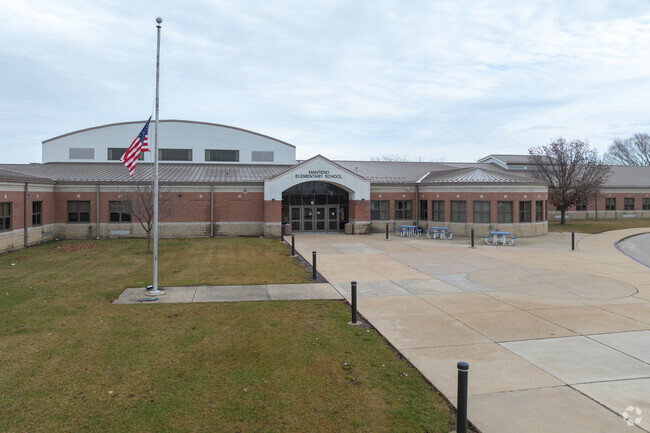 Manteno Elementary School offers plenty of fun after school activities.