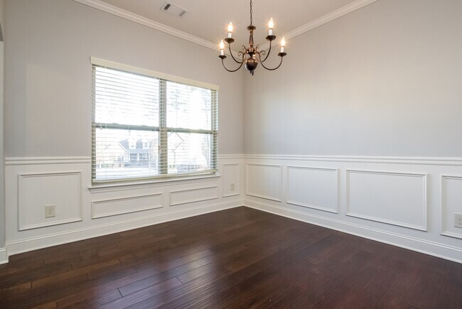 333 Castle Top Ln SE, Lawrenceville, GA 30045 - photo 5