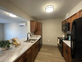 16 Brickyard Rd, Mechanicville, NY 12118