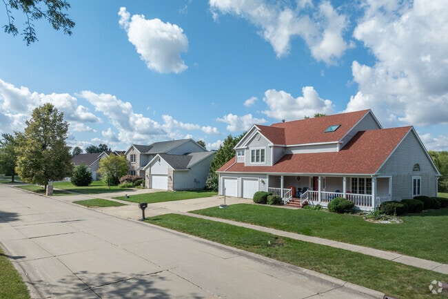 Cherry Hills homes sit on tidy lots.
