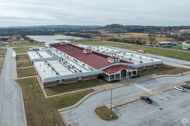 Sonora Middle School has 645 students in sixth and seventh grade.
