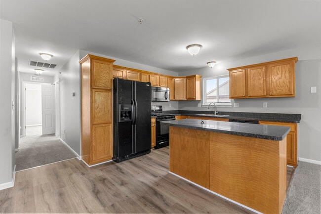 Turnberry Court, Southgate, MI 48195 - photo 3