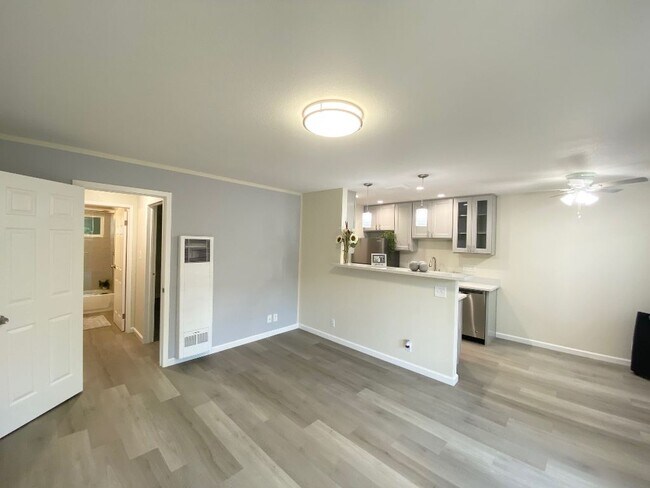 The Court Apartments, Santa Clara, CA 95050 - photo 7