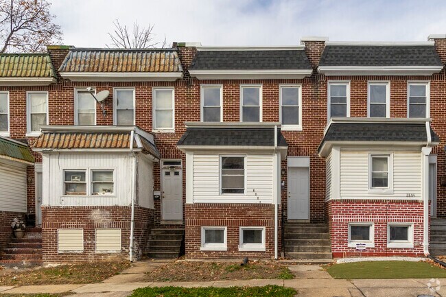 Some rowhomes in Towanda-Grantley have enclosed porches.
