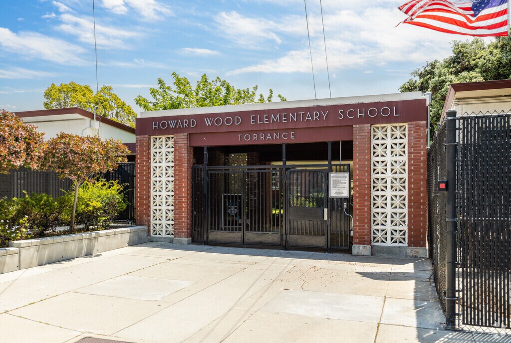 Howard Wood Elementary School, Rankings & Reviews