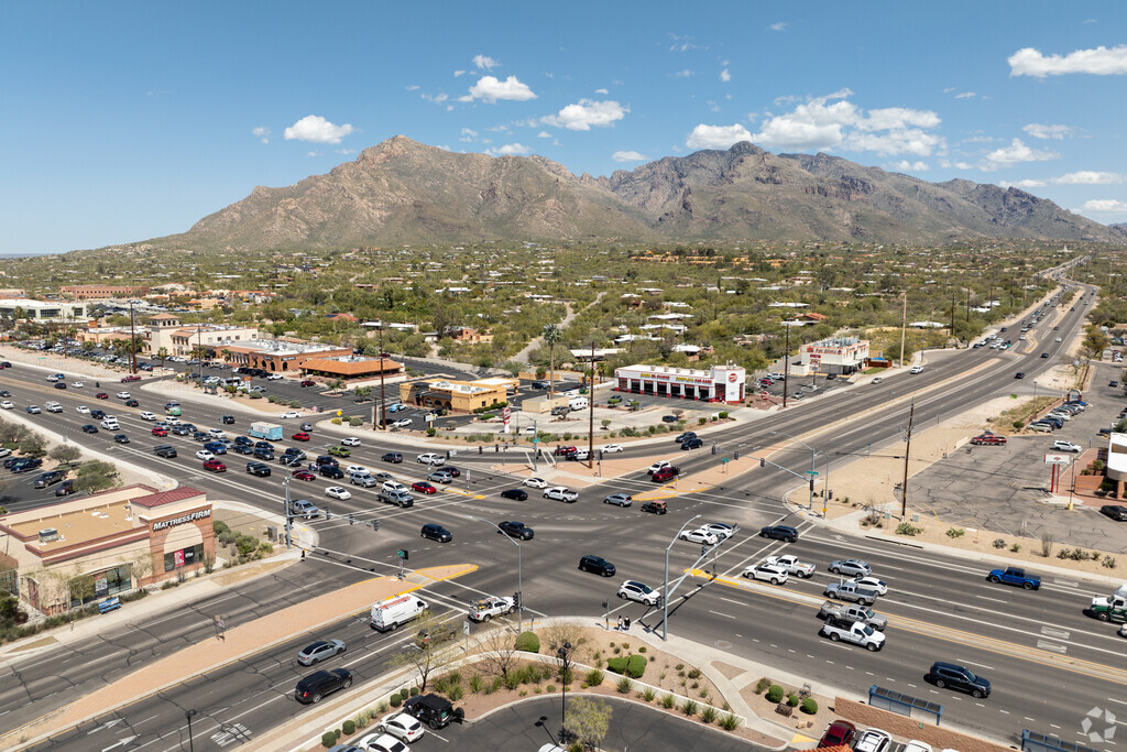 Casas Adobes Tucson